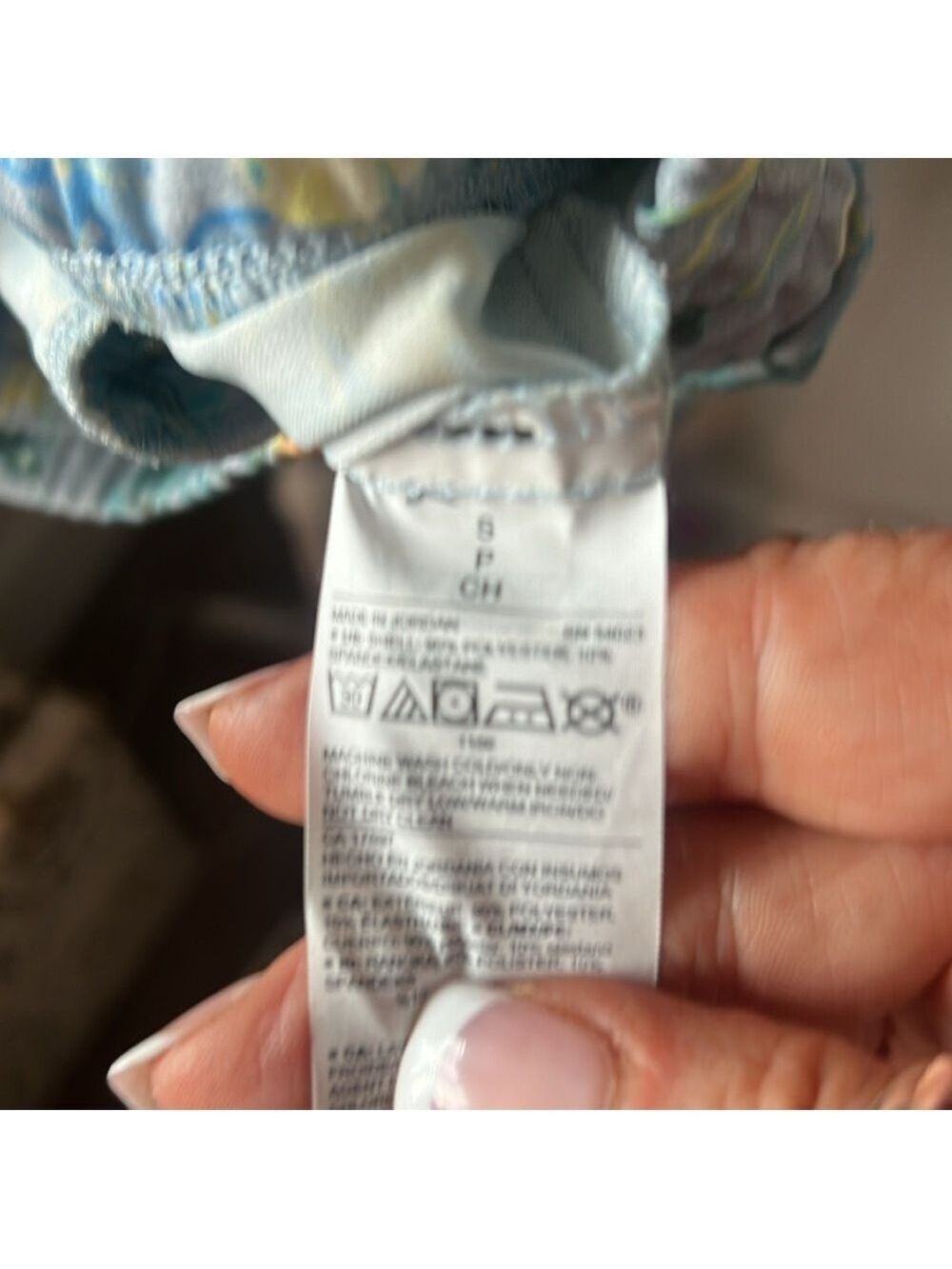 Old navy active jacket - Picture 3 of 7